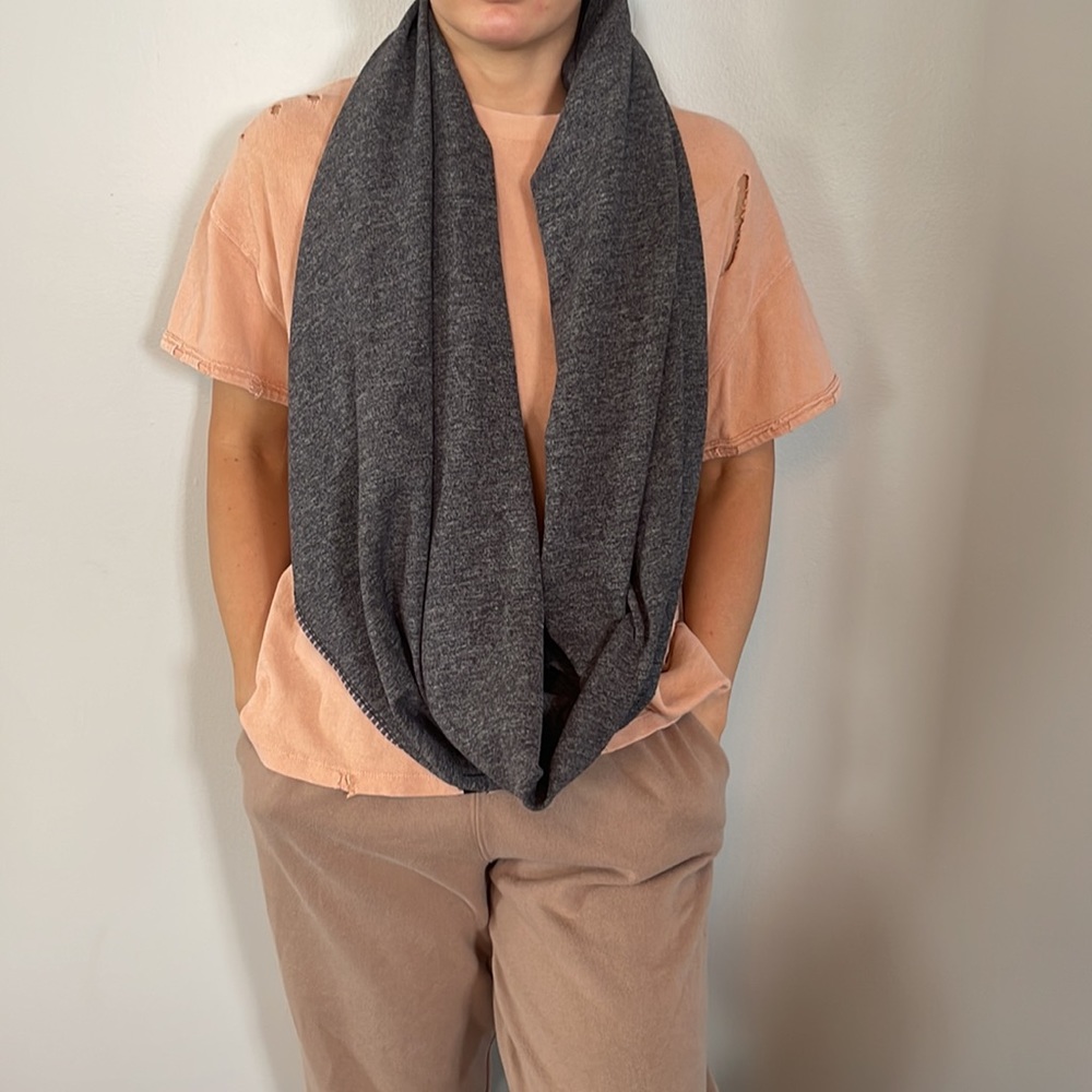 Lululemon Reversible Infinity Scarf - Picture 3 of 5